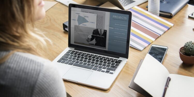 The Global Crisis of Communication CompromISE