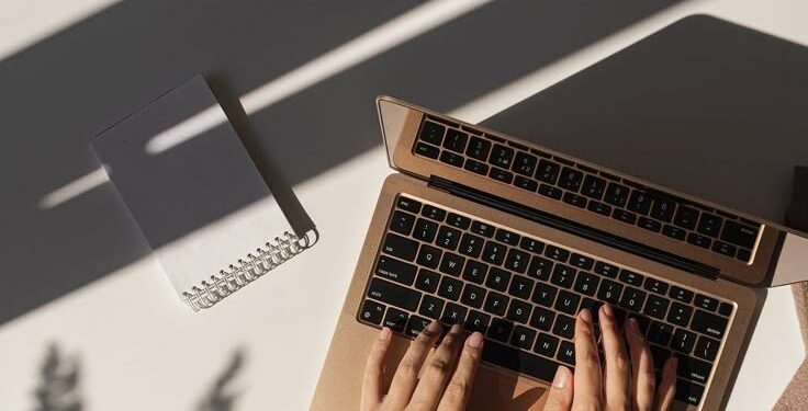 Cognitive Guardian: Smart Notifications Save Time