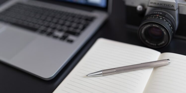 Writing Smarter: AI Tools for Modern Productivity